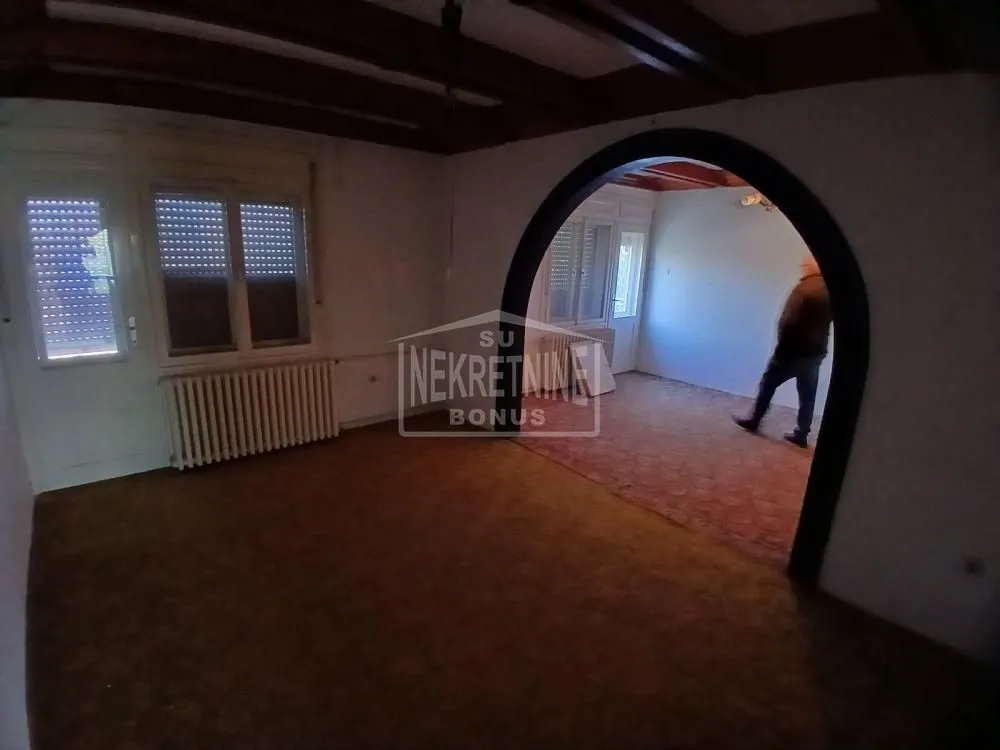 Prodaja, kuća, 258m², Mali Radanovac, Subotica