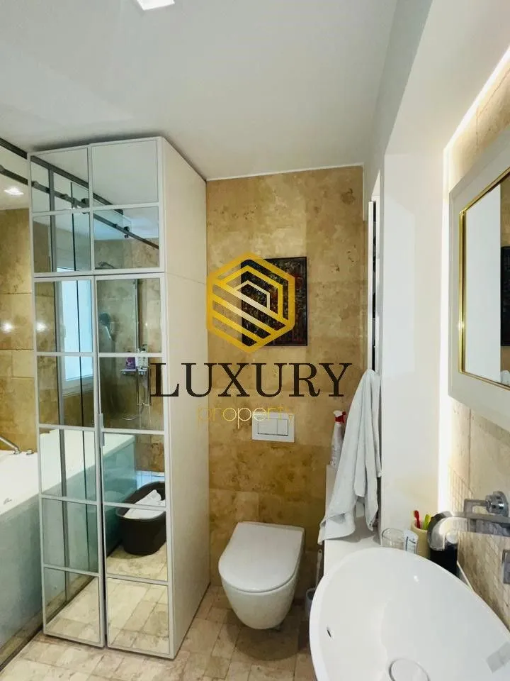 Prodaja, trosoban stan, 122m², Centar, Podgorica