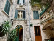 Izdavanje, dvosoban stan, 60m2, Stari Grad Kotor, Kotor