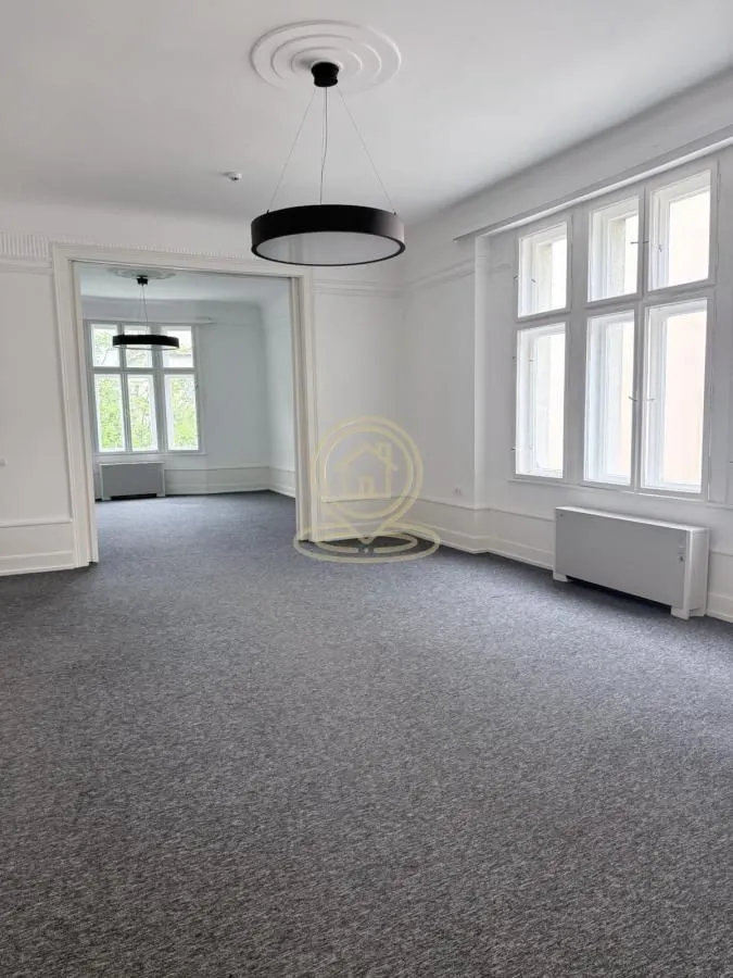 Rent, office space, 180m², Vračar Sve Podlokacije, Beograd