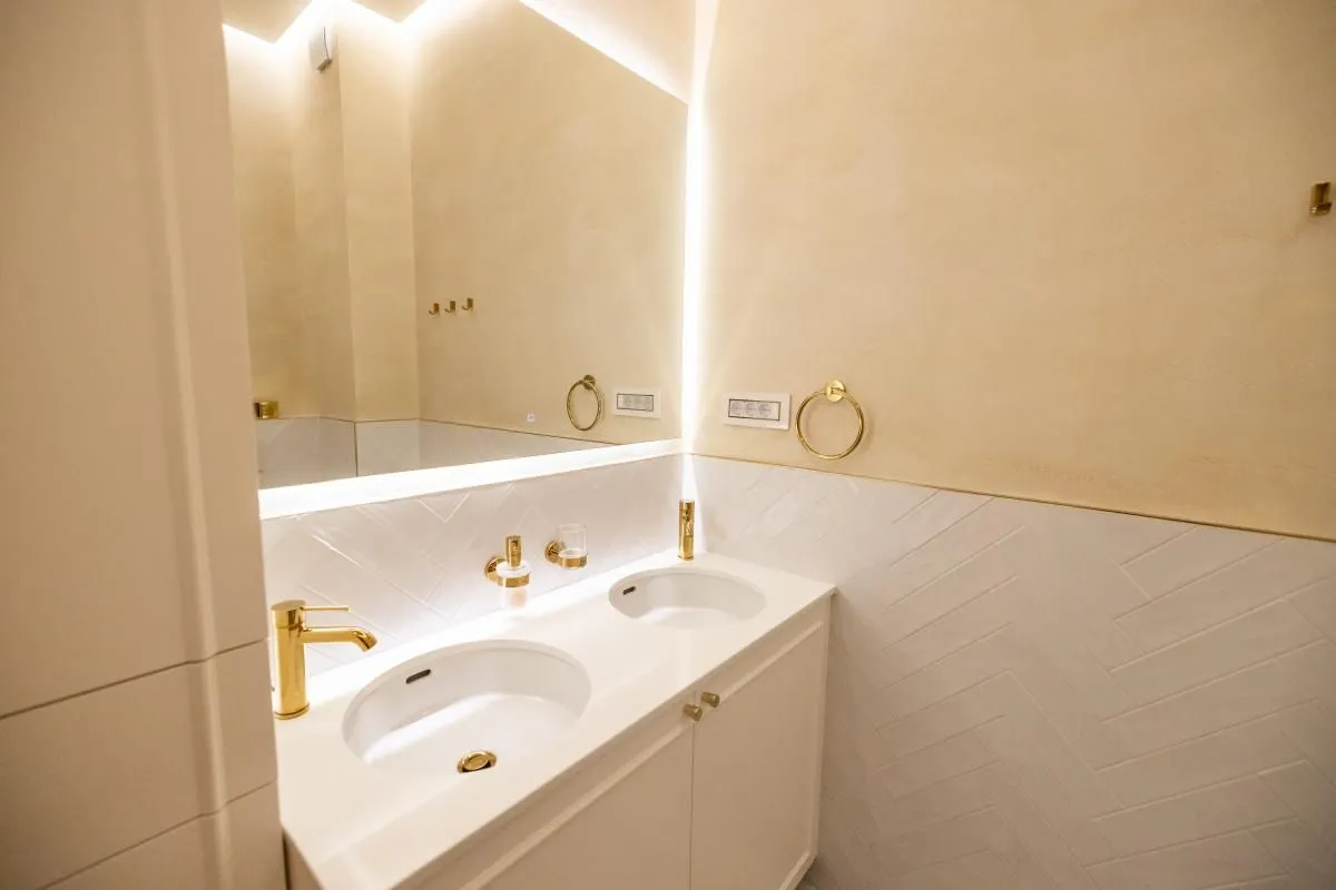 Izdavanje, stan, 131m², Sremska Kamenica, Petrovaradin