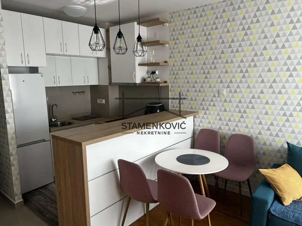 Izdavanje, jednosoban stan, 37m², Novi Sad Sve Podlokacije, Novi Sad