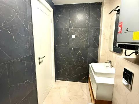 Sale, one bedroom apartment, 56m², Tološi, Podgorica - image 11