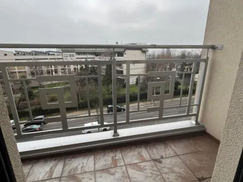 Izdavanje, dvosoban stan, 50m², Hala Pionir, Palilula Sve Podlokacije - image 12