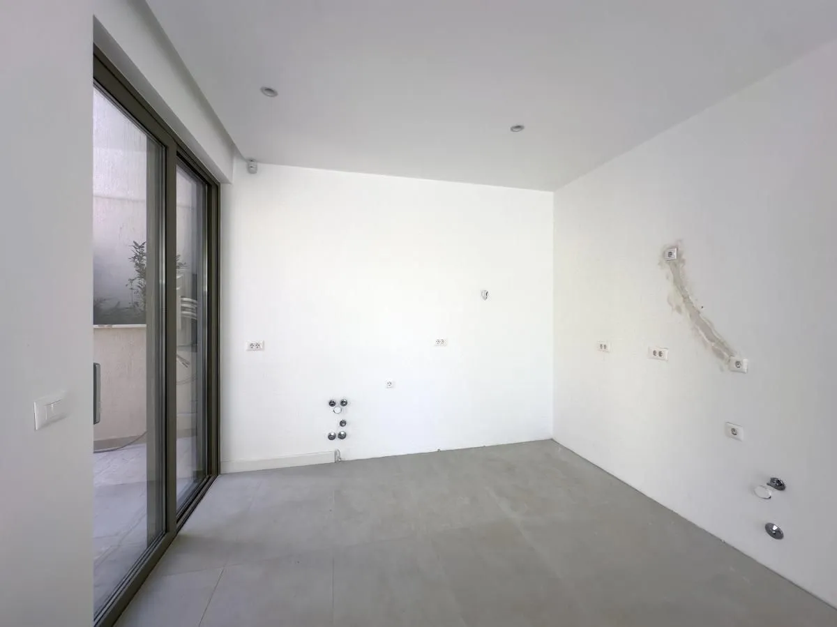 Prodaja, kuća, 286m², Donja Lastva, Tivat