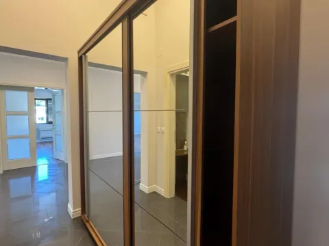 Izdavanje, trosoban stan, 170m², Gorica C, Podgorica - image 10