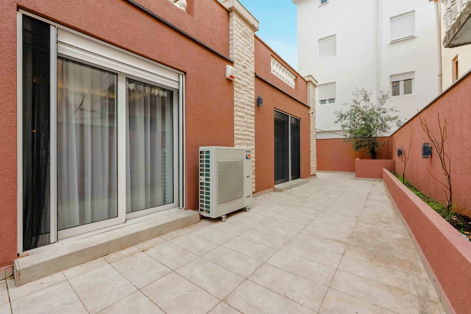 Prodaja, trosoban stan, 109m², Lazi, Budva