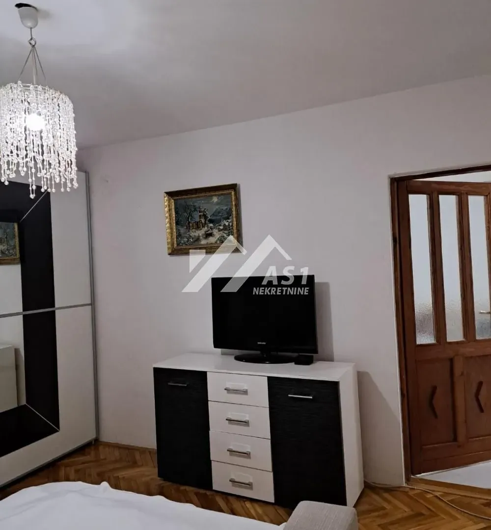 Izdavanje, jednosoban stan, 40m², Novi Sad Sve Podlokacije, Novi Sad