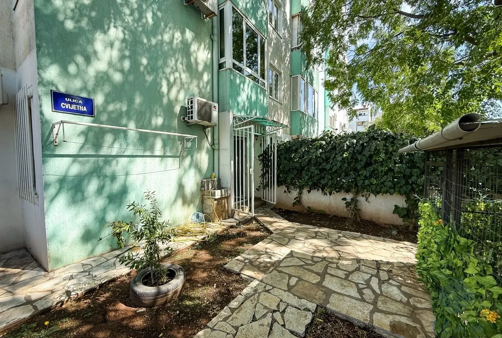 Rent, two bedroom apartment, 68m², Stari Aerodrom, Podgorica