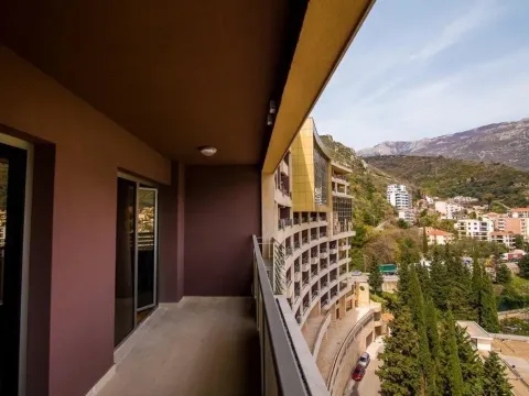 Sale, two bedroom apartment, 151m², Bečići, Budva - image 8