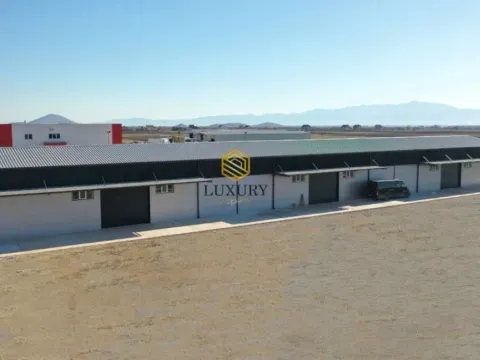 Rent, office space, 1000m², Tuzi, Podgorica - image 2