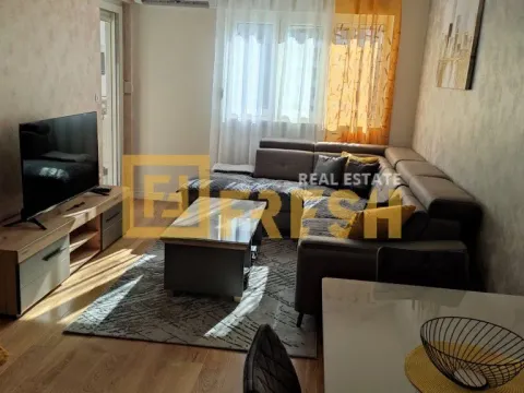 Izdavanje, jednosoban stan, 48m², City Kvart, Podgorica - image 2