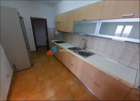Izdavanje, stan, 172m², Vračar Sve Podlokacije, Beograd - image 3