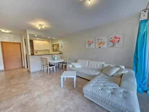 Prodaja, dvosoban stan, 68m², Bečići, Budva - image 10