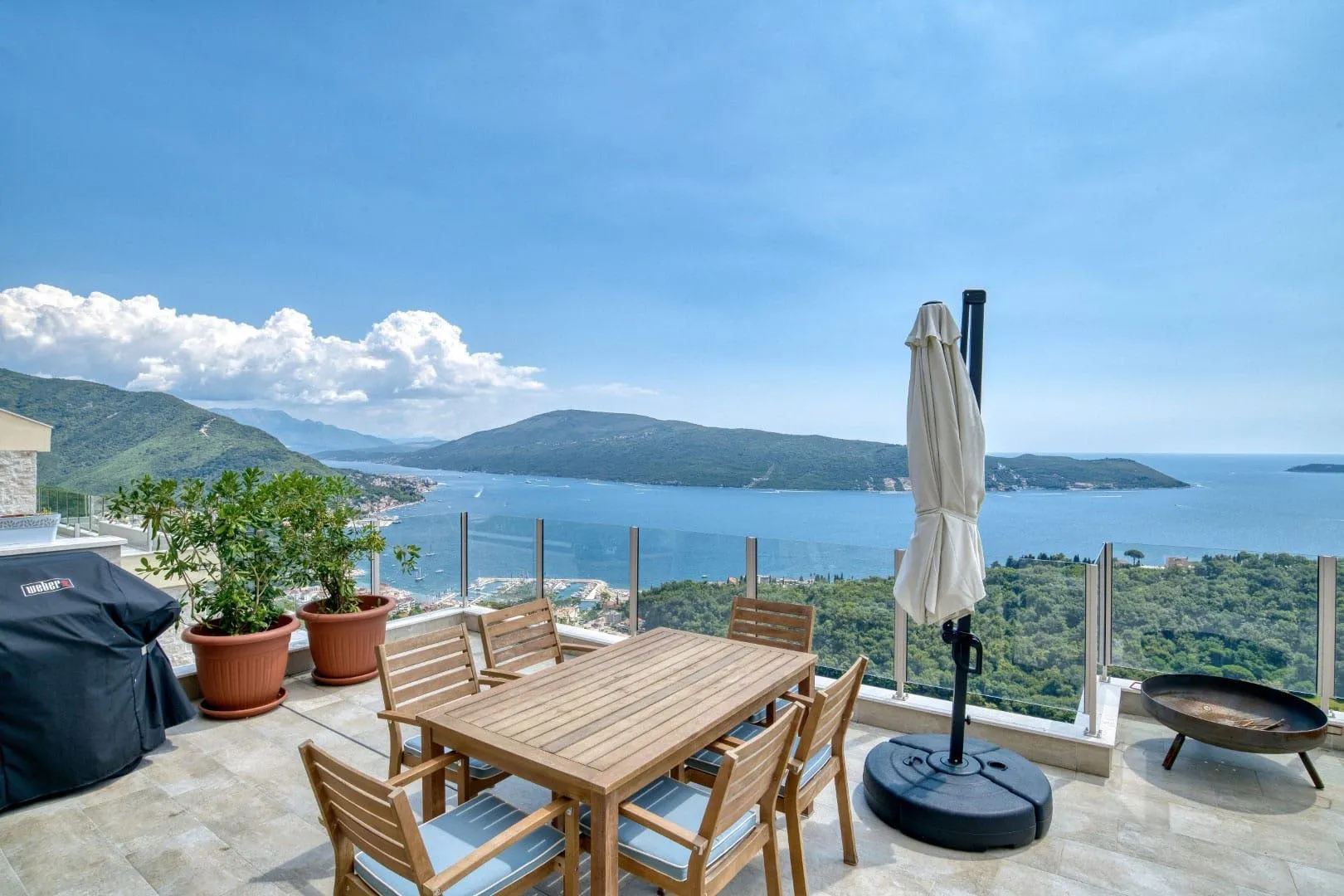 Prodaja, kuća, 230m², Podi, Herceg Novi