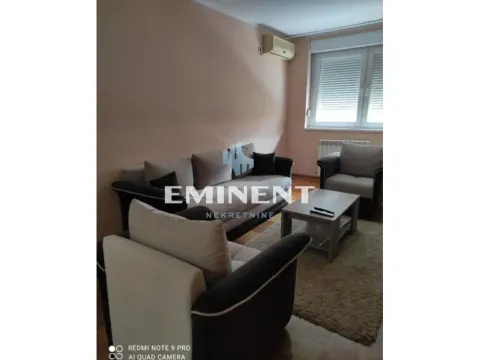 Izdavanje, trosoban stan, 80m², Lipov Lad, Zvezdara Sve Podlokacije - image 2