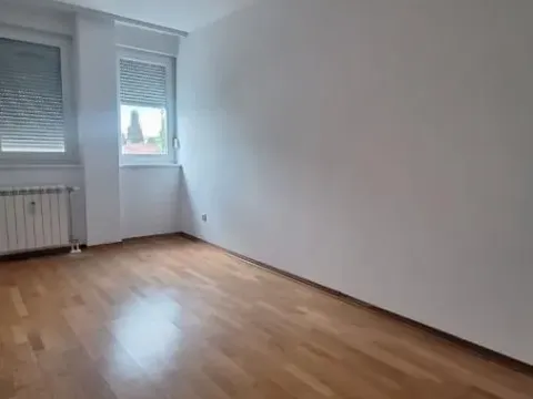 Prodaja, četvorosoban stan, 90m², Adamovićevo Naselje, Novi Sad Sve Podlokacije - image 4