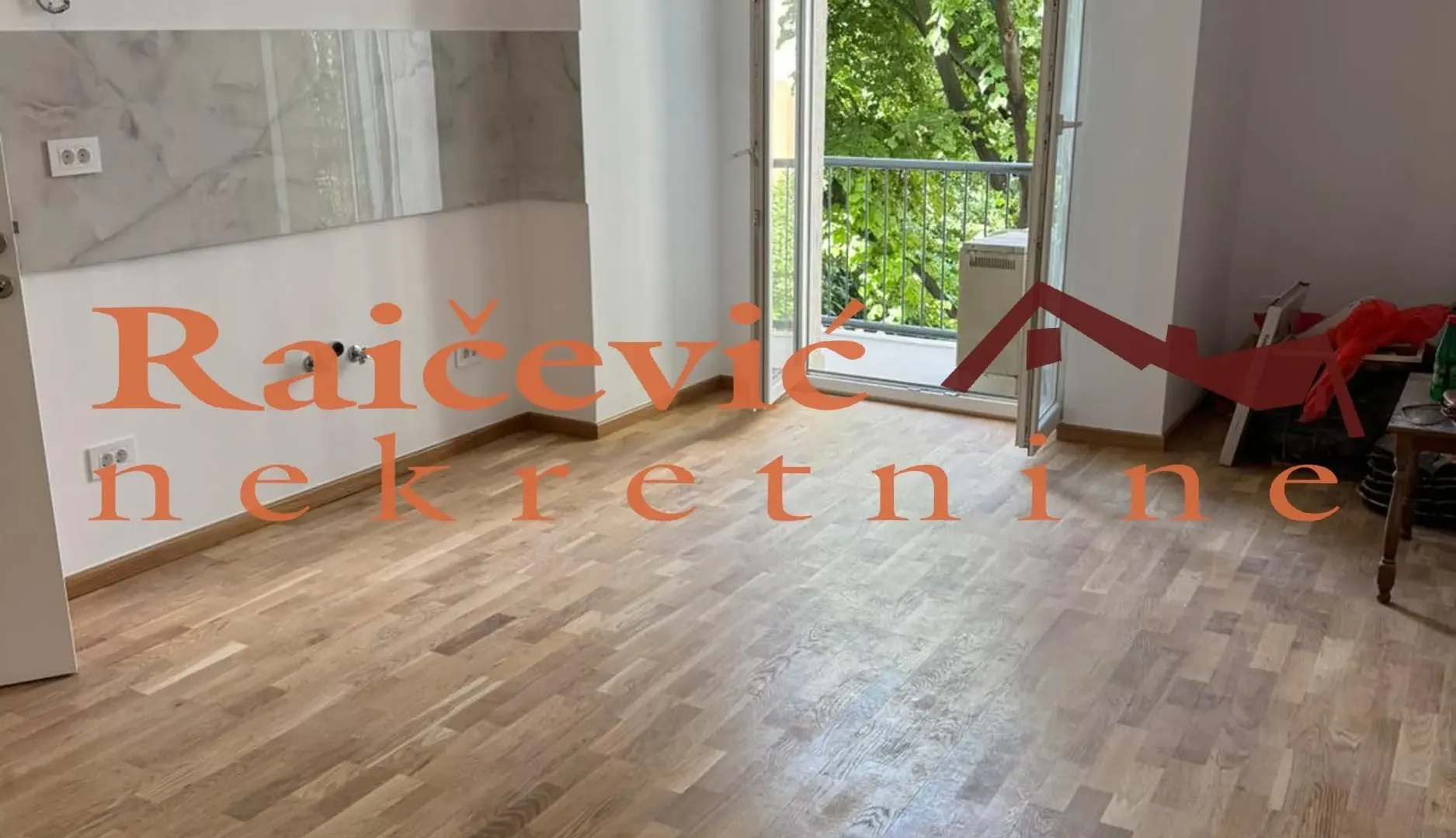Prodaja, dvosoban stan, 45m², Centar, Požarevac