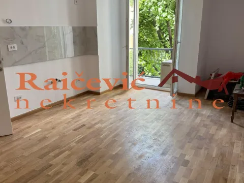 Prodaja, dvosoban stan, 45m², Centar, Požarevac - image 3