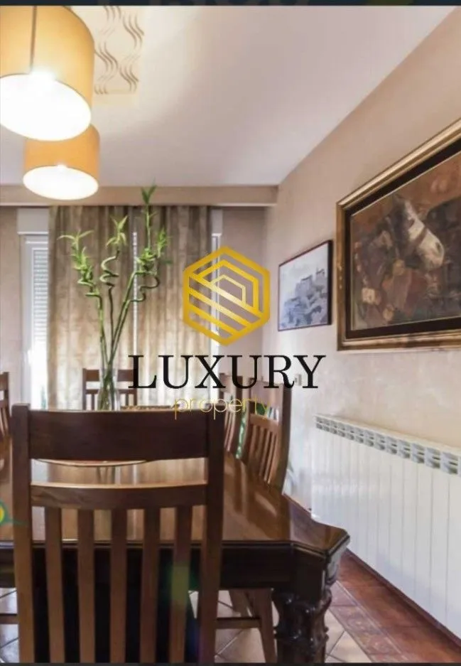 Rent, house, 330m², Gorica C, Podgorica