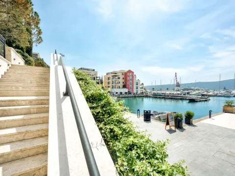 Prodaja, jednosoban stan, 117m², Porto Montenegro, Tivat - image 7