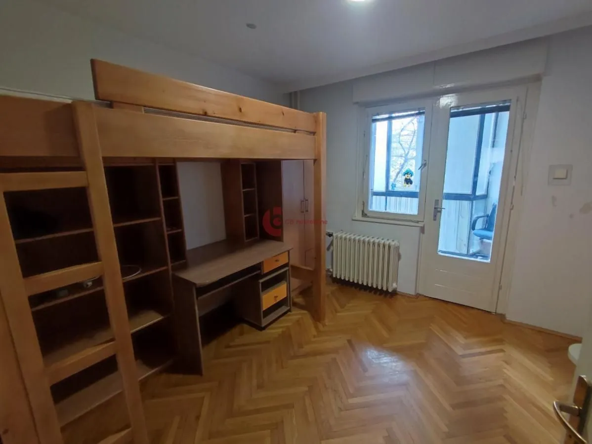 Prodaja, trosoban stan, 98m², Centar, Subotica