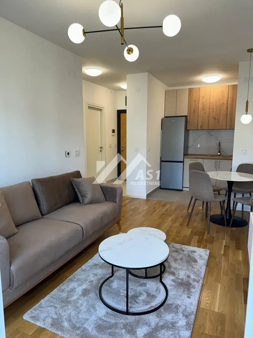 Izdavanje, jednosoban stan, 37m², Novi Sad Sve Podlokacije, Novi Sad