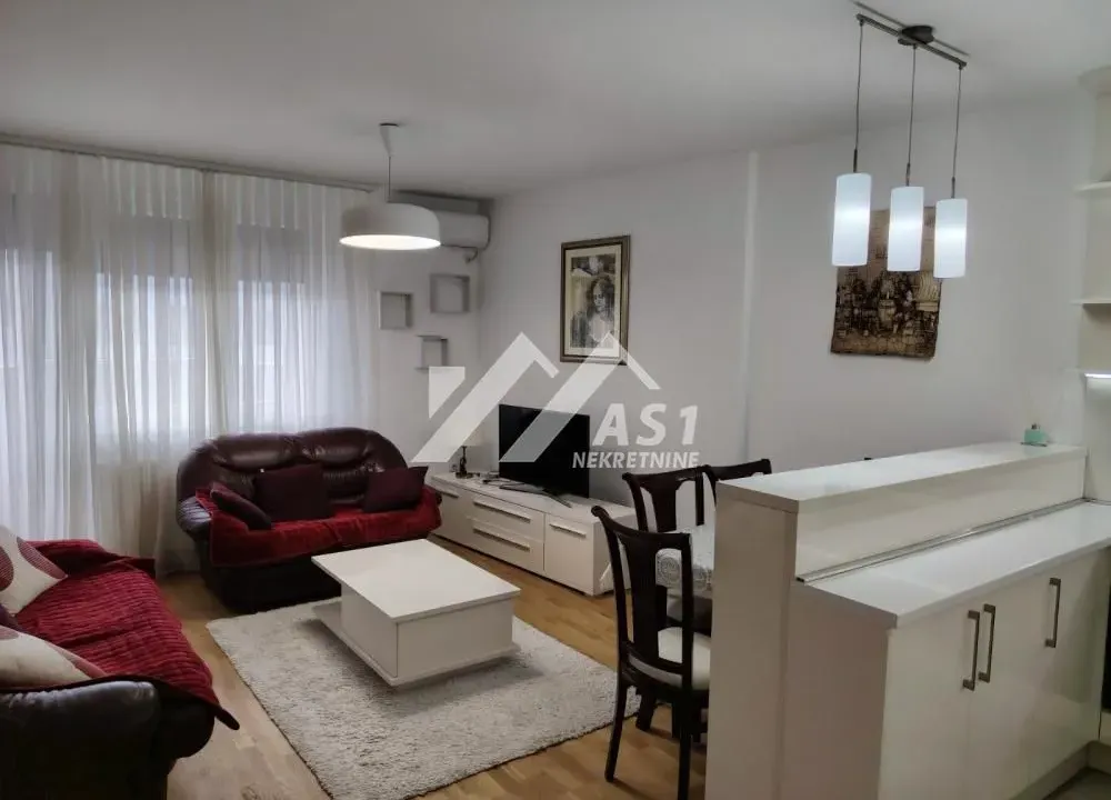 Izdavanje, trosoban stan, 65m², Novi Majur, Petrovaradin