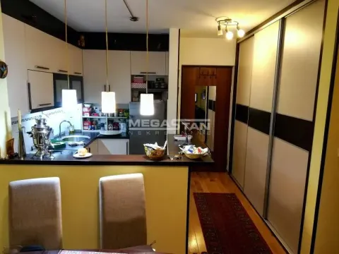 Prodaja, dvosoban stan, 50m², Zemun Cara Dušana, Zemun Sve Podlokacije - image 3