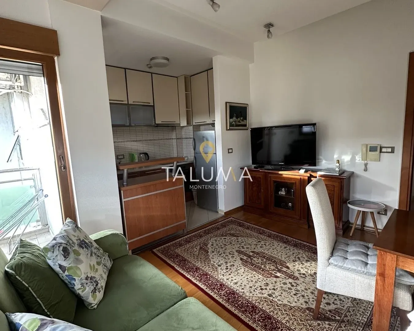 Izdavanje, jednosoban stan, 40m², Preko Morače, Podgorica