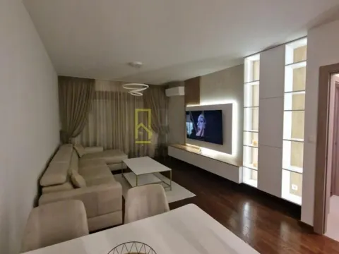Izdavanje, jednosoban stan, 50m2, City Kvart, Podgorica Izdavanje, jednosoban stan, 50m2, City Kvart, Podgorica