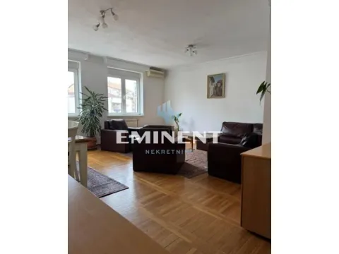 Stan in Crveni Krst