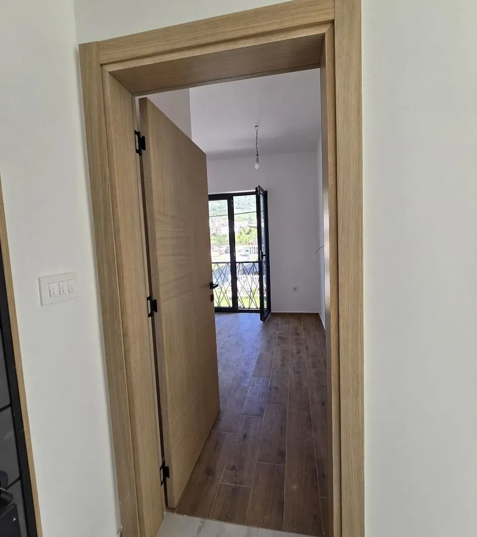 Prodaja, jednosoban stan, 39m², Tivat, Crna Gora