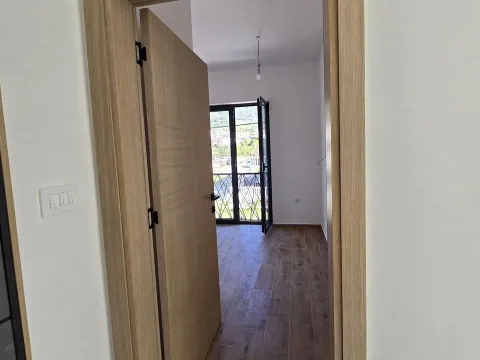 Prodaja, jednosoban stan, 39m², Tivat, Crna Gora - image 10