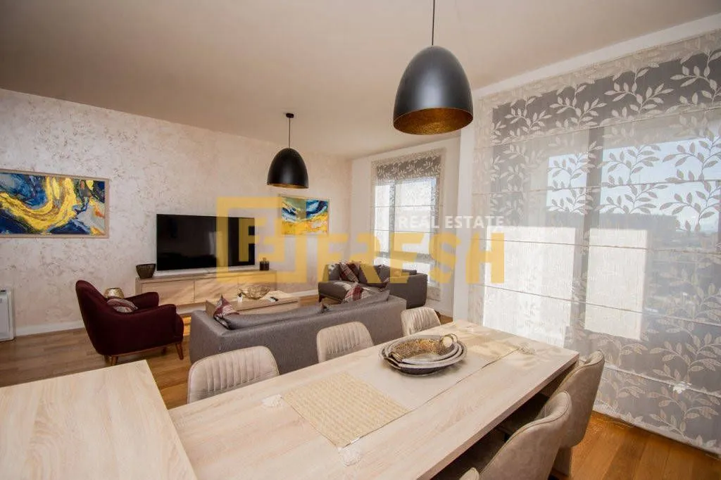Izdavanje, trosoban stan, 95m², City Kvart, Podgorica