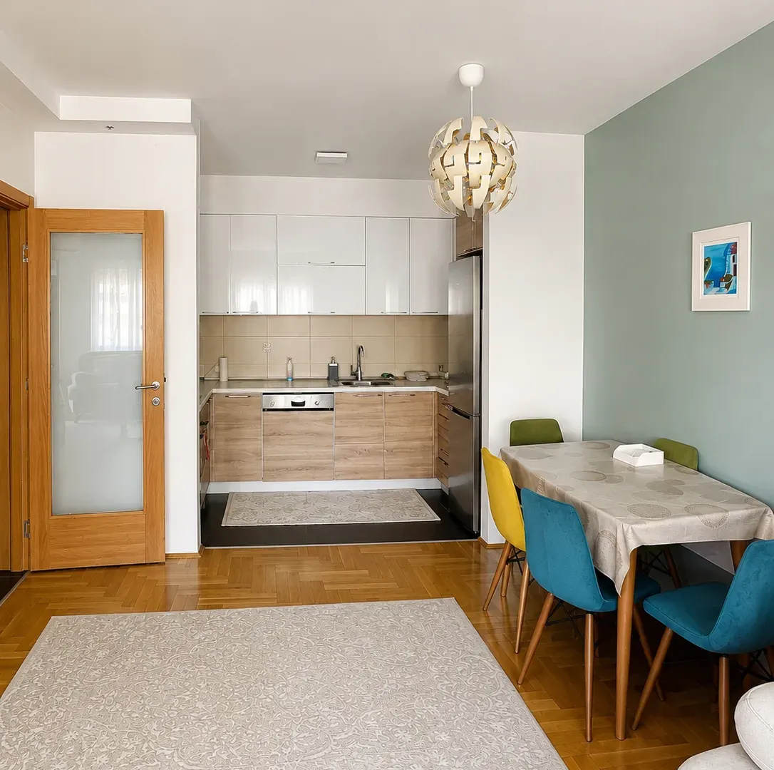 Izdavanje, dvosoban stan, 70m², Tuški Put, Podgorica