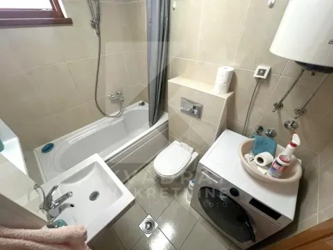 Rent, studio apartment, 28m², Dalmatinska ulica, Podgorica - image 4