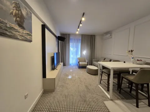 Prodaja, jednosoban stan, 74m², Centar, Budva - image 3