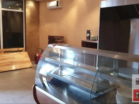 Rent, house, 1000m², Kać, Novi Sad Sve Podlokacije - image 4