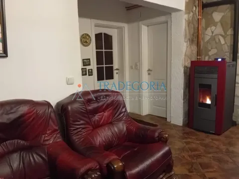 Prodaja, kuća, 180m², Bar, Crna Gora - image 2