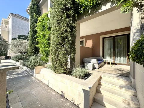 Prodaja, trosoban stan, 115m², Porto Montenegro, Tivat - image 15