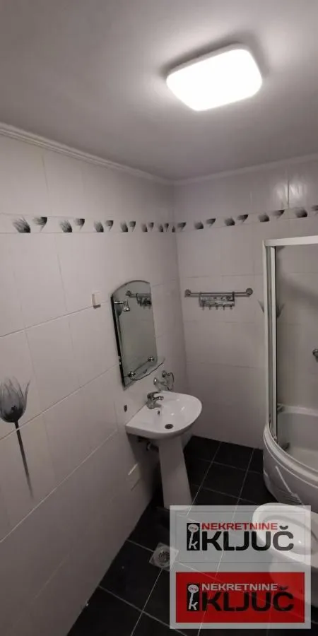 Prodaja, dvosoban stan, 54m², Nova Detelinara, Novi Sad Sve Podlokacije