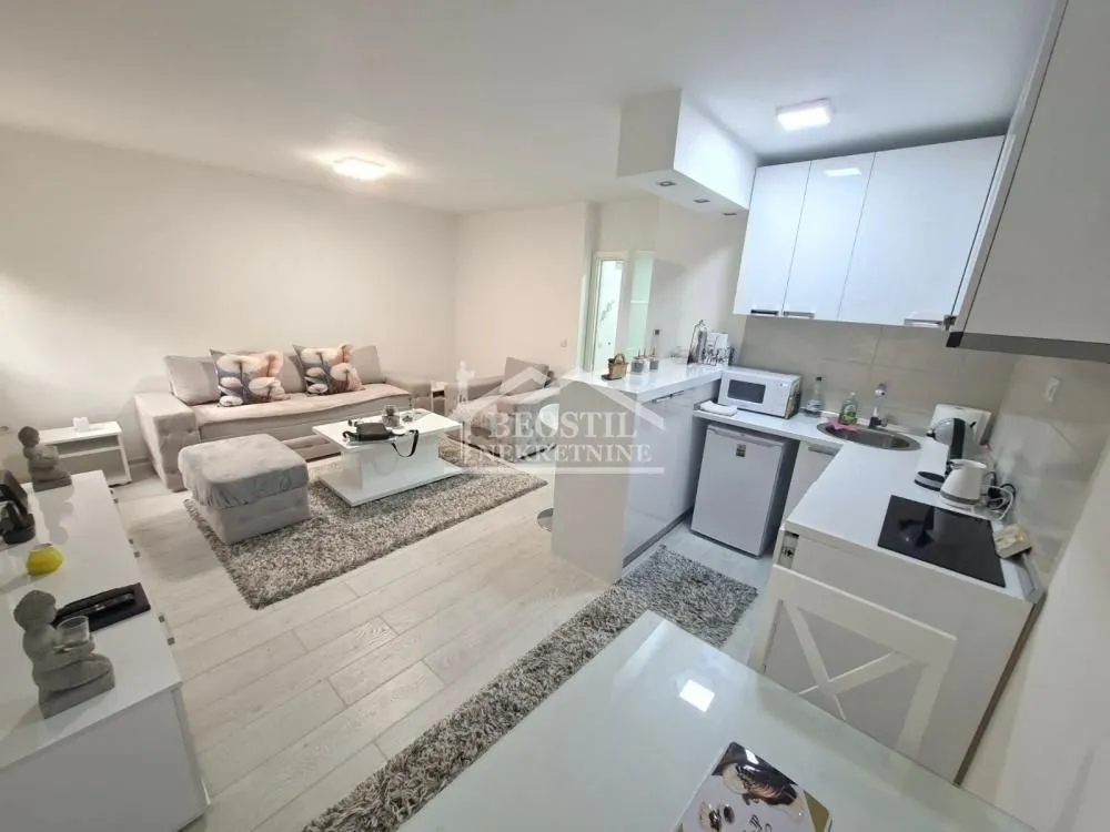 Prodaja, dvosoban stan, 34m², Centar, Smederevo