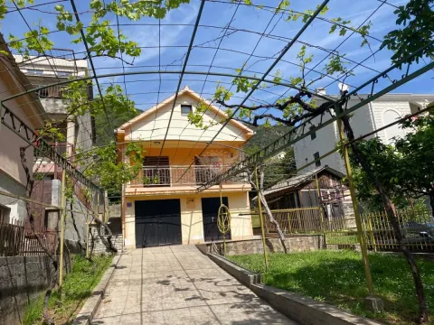 Prodaja, kuća, 120m², Herceg Novi, Crna Gora