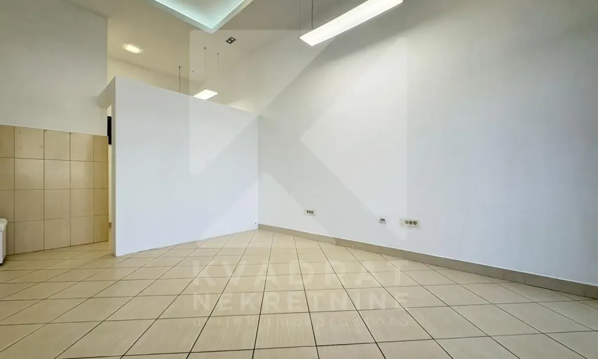 Izdavanje, poslovni prostor, 23m², Stari Aerodrom, Podgorica