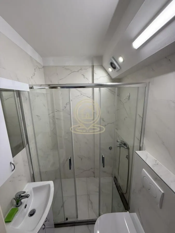 Izdavanje, jednosoban stan, 35m², Centar, Kragujevac