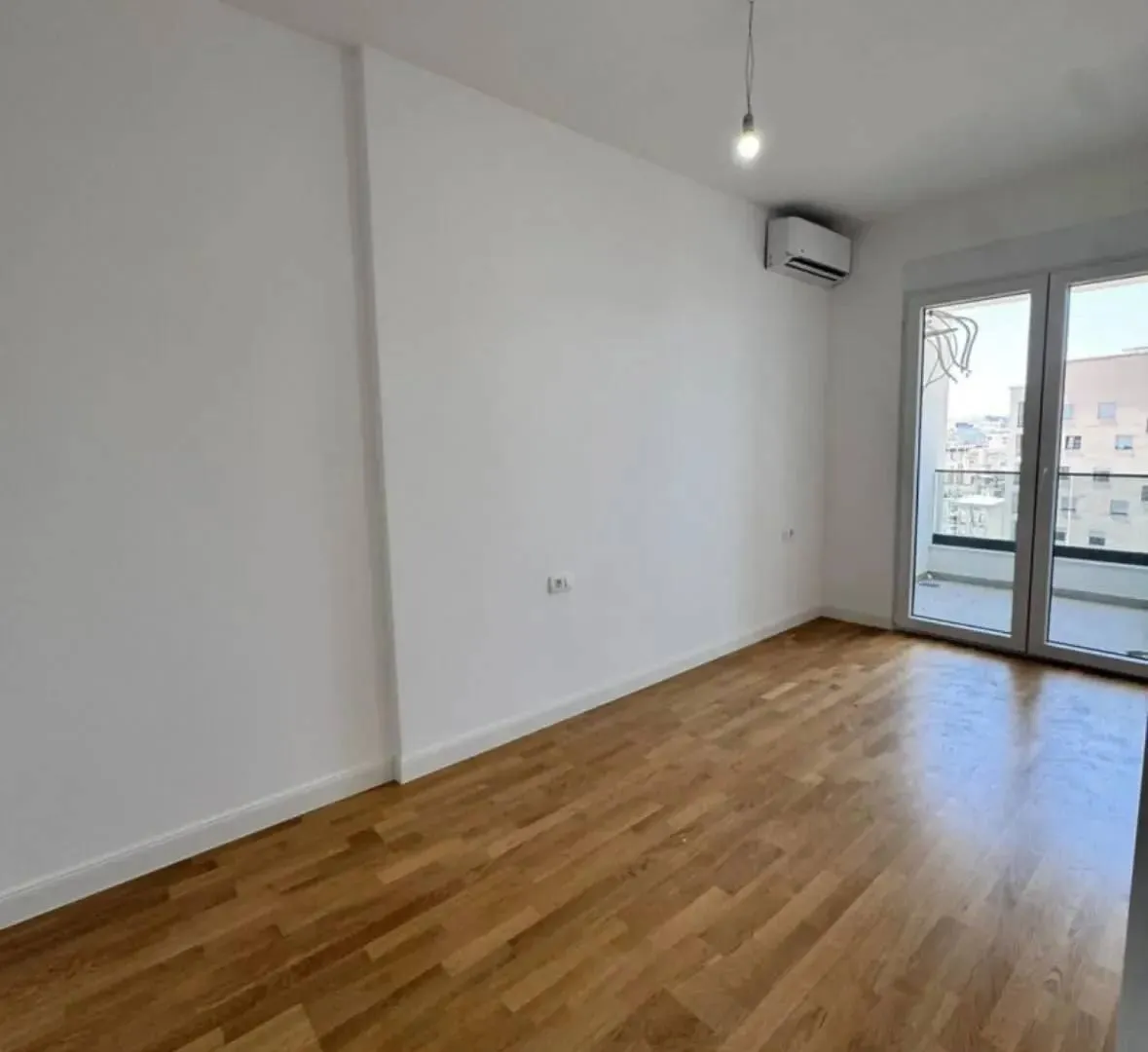 Sale, two bedroom apartment, 74m², Centar, Bar