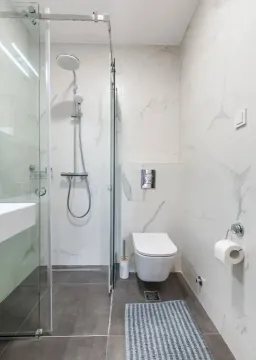 Rent, two bedroom apartment, 65m², Bečići, Budva - image 9