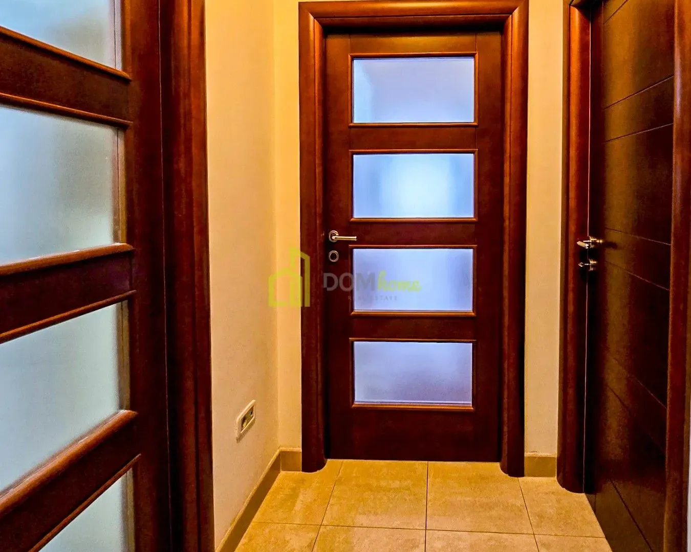 Prodaja, trosoban stan, 100m², Gorica C, Podgorica