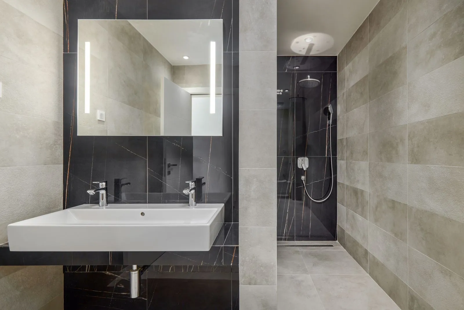 Sale, house, 373m², Prčanj, Kotor